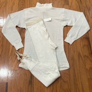 Two sets Size Medium CWU-43-P Drawers & Undershirt Flyer’s Anti-exposure Aramid